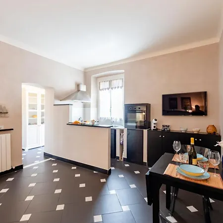 Casa Di Max Nervi - Happy *